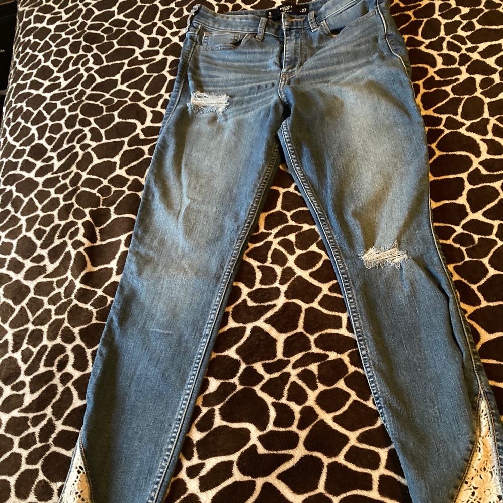Hollister Crop High Rise jeans